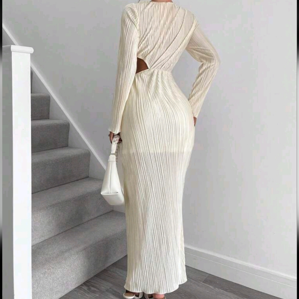 Elegant Waist Hollow Out Side Split Pleated Dress - Picture 3 of 4